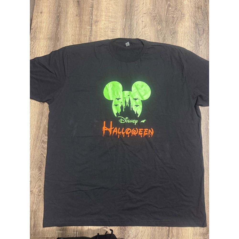 Disney Halloween Mickey Mouse Castle Bats Graphic T-Shirt‎ Black 3XL Next Level